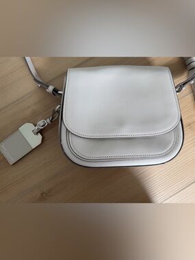 Women's Light Gray Marc Jacobs Crossbody Bag - Elegant Everyday Bag